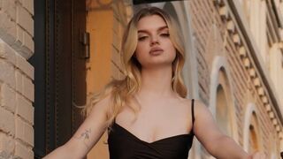 Free Nude AdelBowman
