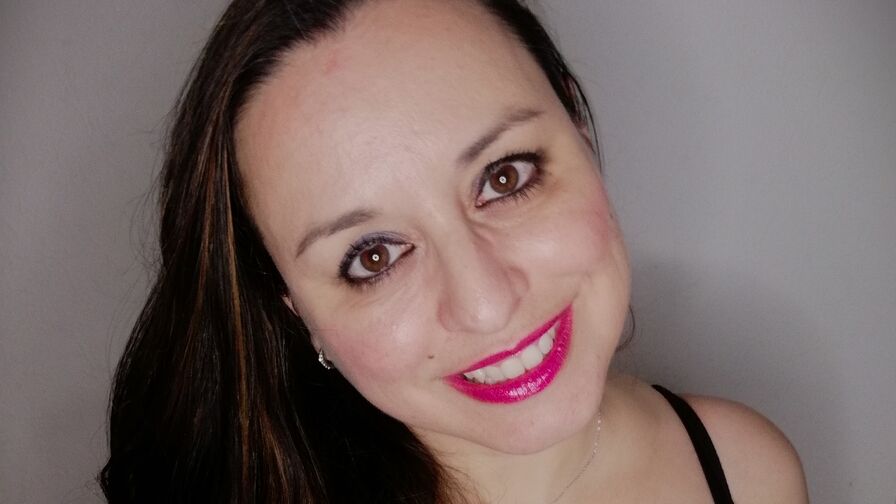 AdelaAlbaNatural Nude