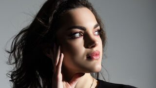 Free Nude AkilahMachain