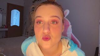 Free Nude AkilahPopoca