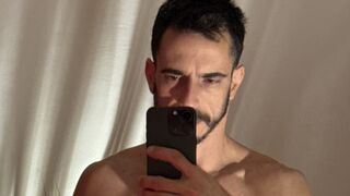 Free Nude AlexFITla