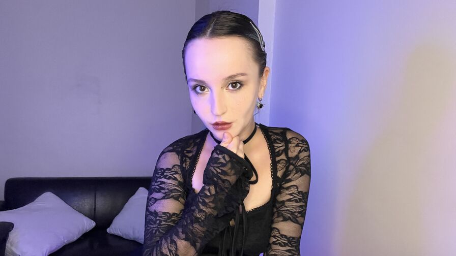 AliceGlass Nude