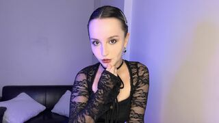 Free Nude AliceGlass