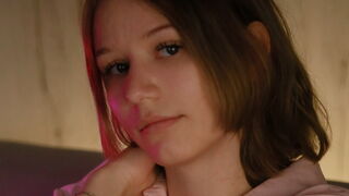 Free Nude AliceJohansone