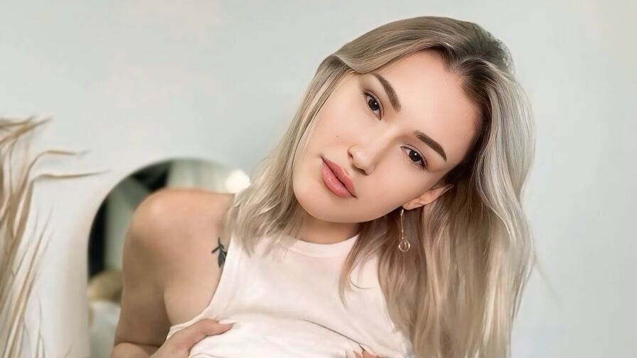 AliceKrosmans Nude