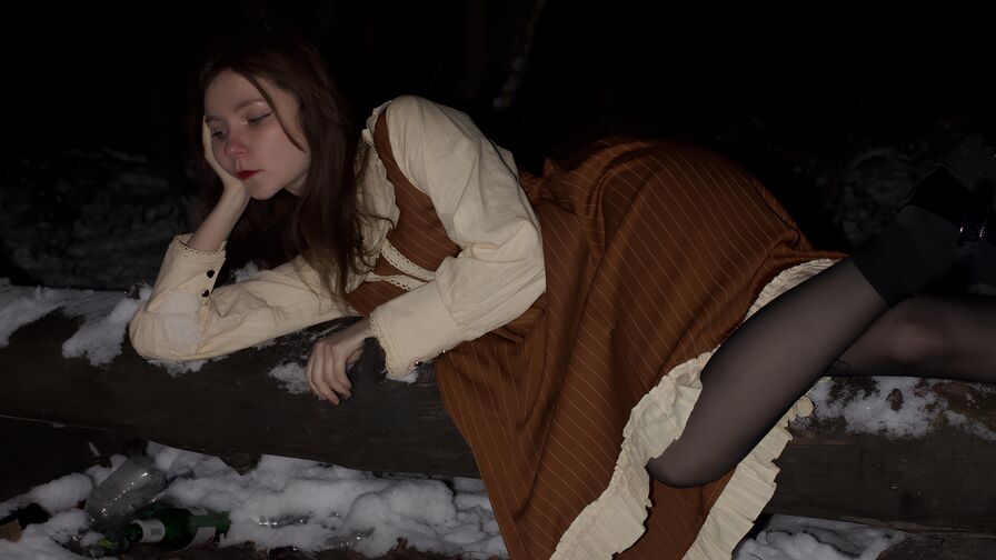 AliceLitten Nude