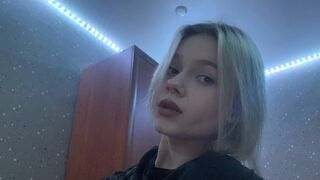 Free Nude AliceRizzler