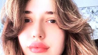 Free Nude AliceTrisavya