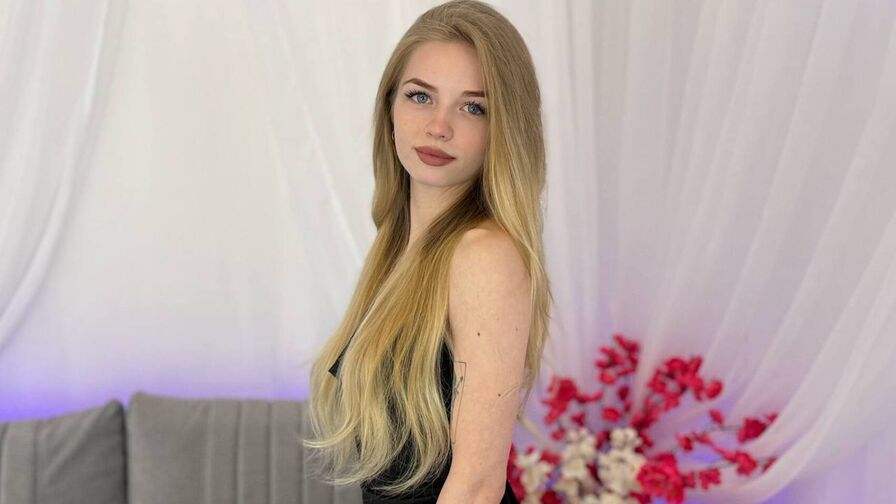 AliceWoond Nude
