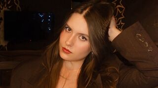 Free Nude AlishaBennett