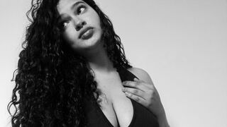 Free Nude AlissonMiler