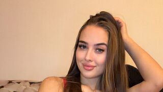 Free Nude AllieteEmma