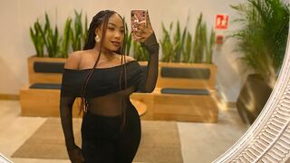 Free Nude AllysonClaire