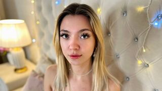 Free Nude AmandaHarris