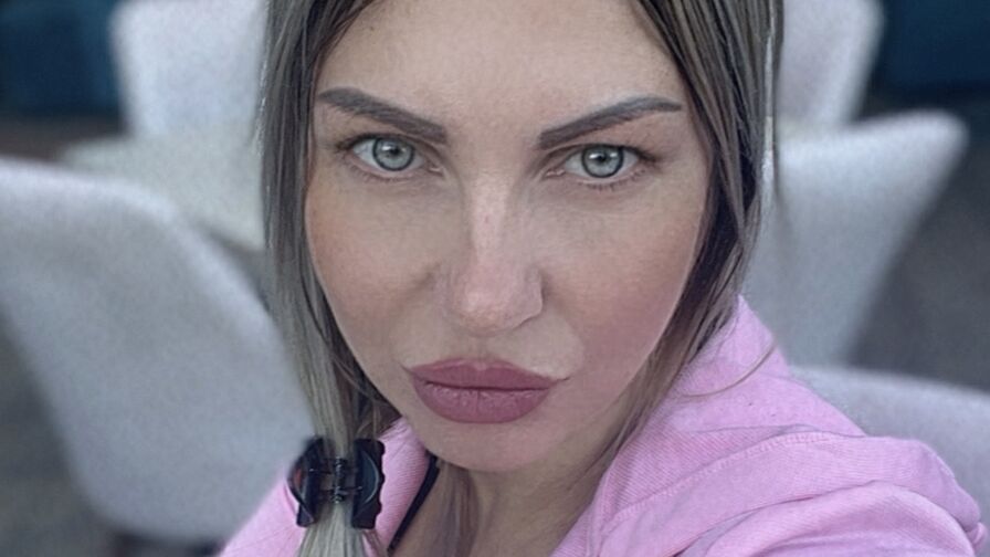 AmandaShatalina Nude