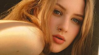 Free Nude AmandaStokes