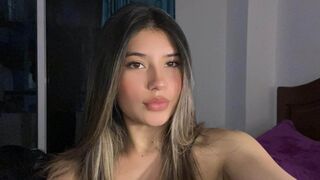 Free Nude AmberCalm