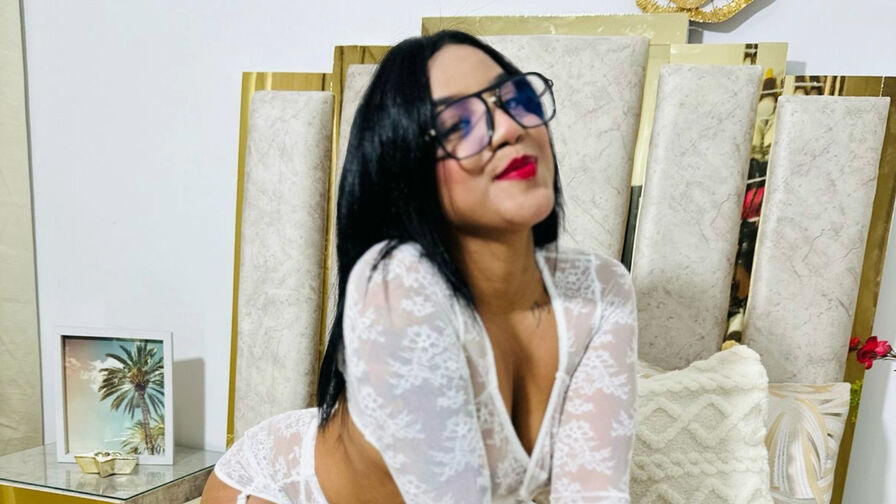 AmberTowns Nude