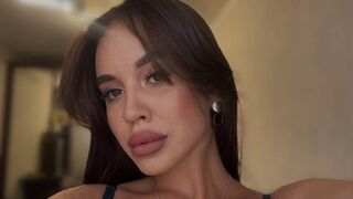 Free Nude AmeliaRoyale