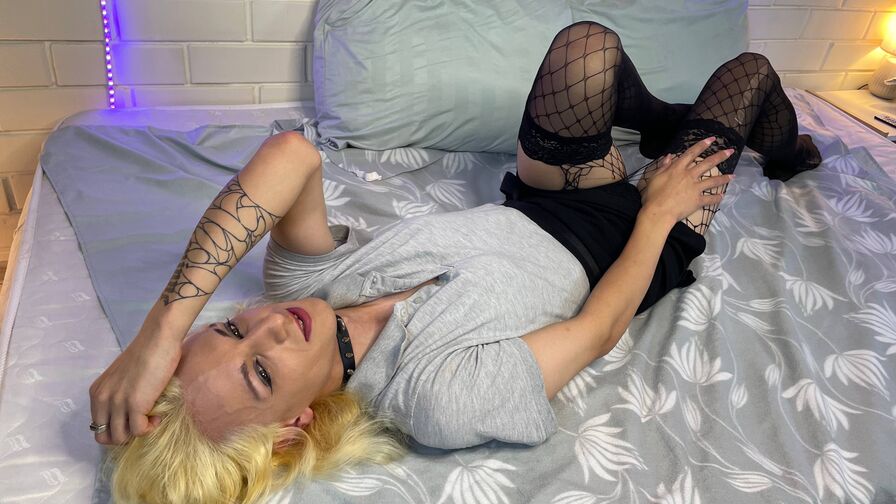 AngelaBrux Nude