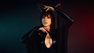 Free Nude AngelaDevins