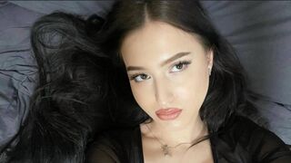 Free Nude AngieMcculloh