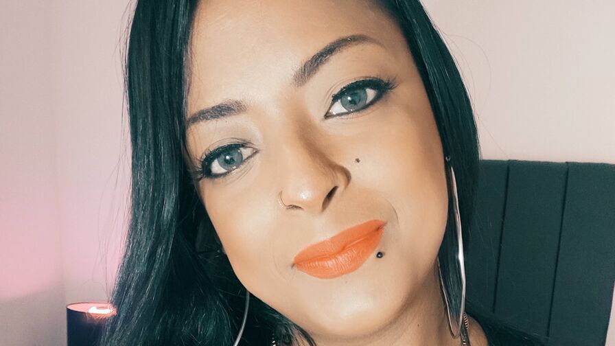 AngiellyCinnamon Nude