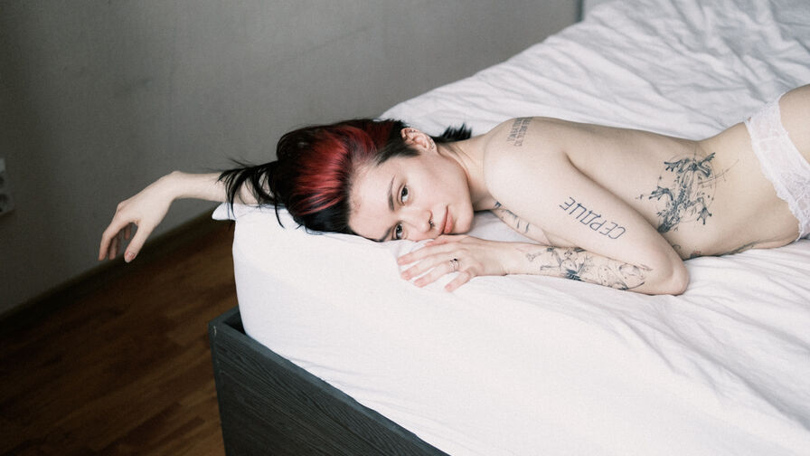 AnnaLeyah Nude