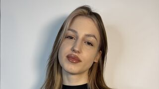 Free Nude AnnaSpencer