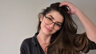 Free Nude AnnaThomsom