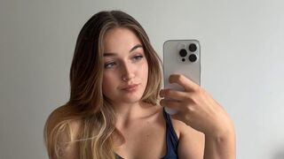 Free Nude AnneWilsonn