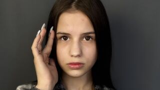 Free Nude AnnetPintonin