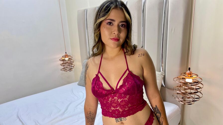 AnnieLaurents Nude