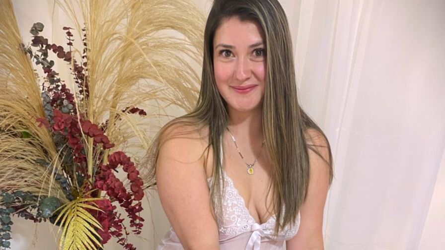 AntonellaCheery Nude