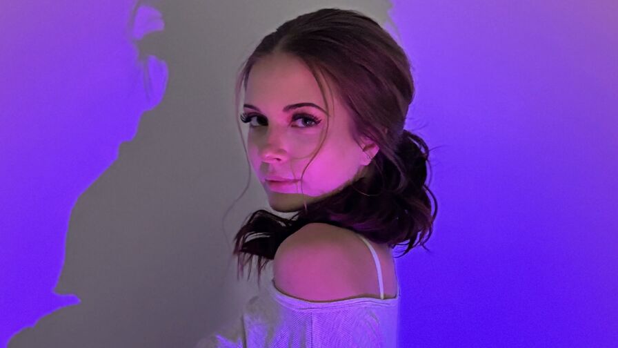 AriFoxie Nude