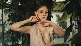 Free Nude AriaWillss