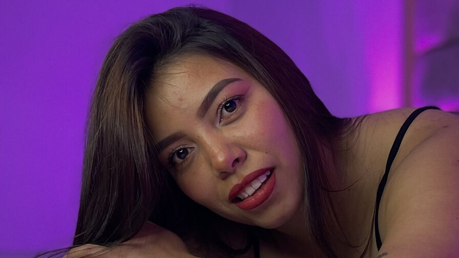 ArianaCast Nude