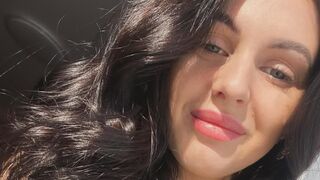 Free Nude ArinaWeil