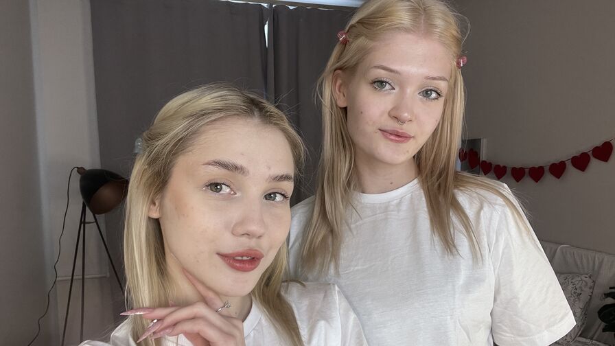 ArletteAndWinni Nude