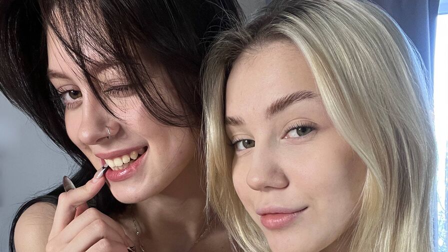 ArletteAndWinnie Nude