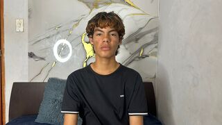 Free Nude ArmandoHernendez