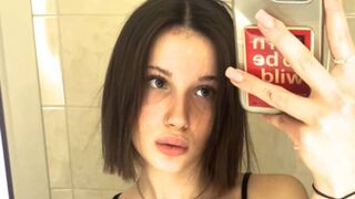 Free Nude AsaCrystal