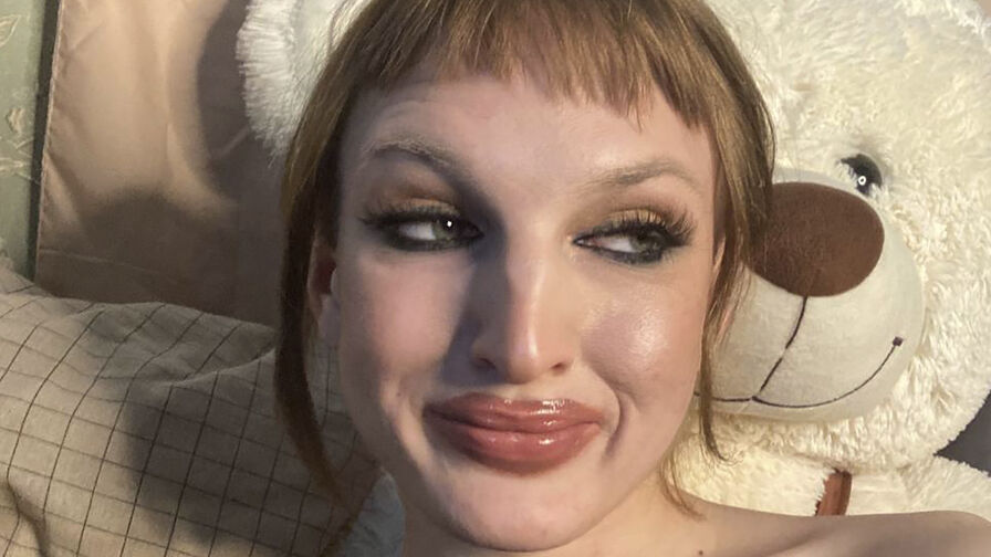 AshleyCreamy Nude
