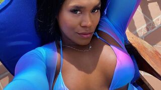 Free Nude AshleyRobless