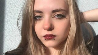 Free Nude AstraOriginal