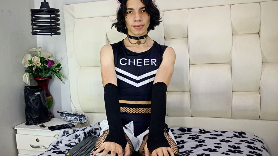 AtleyMolly Nude