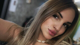 Free Nude AuroraPhillips