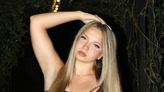 Free Nude BarbaraNguyen