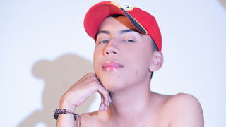 Free Nude BaronRed