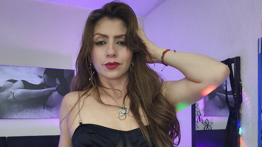 BellaAnthonella Nude